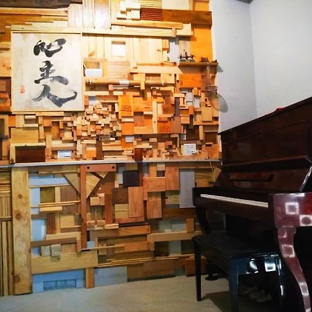Back To Real Hostel Taitung Екстер'єр фото