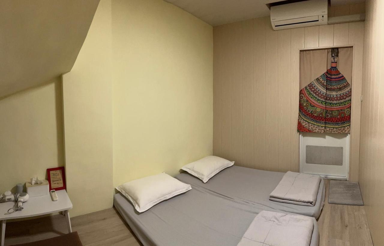Back To Real Hostel Taitung Екстер'єр фото